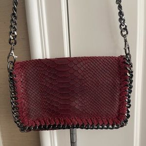 LIKE NEW! Small leather shoulder bag